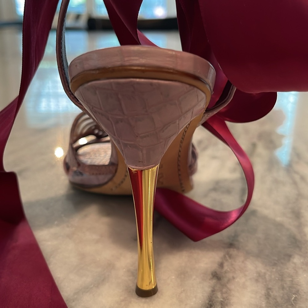 Women's Heels with Ribbon Accent, gold heel - Picture 5 of 14